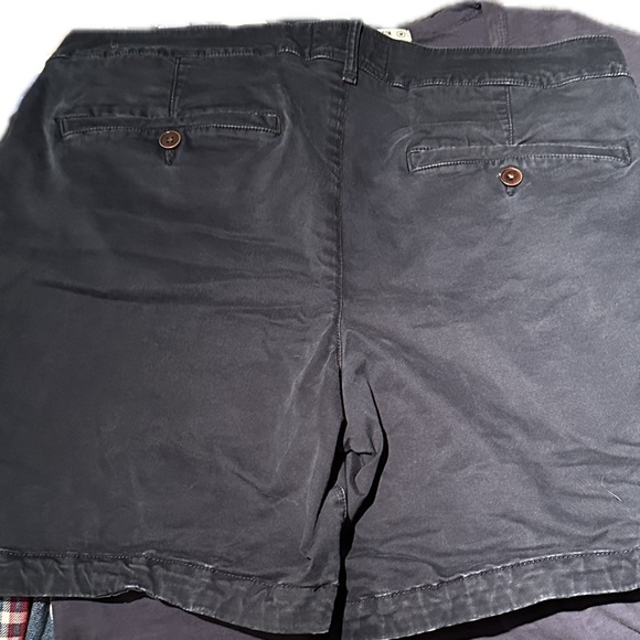 Abercrombie & Fitch Shorts 🩳 - Picture 2 of 3